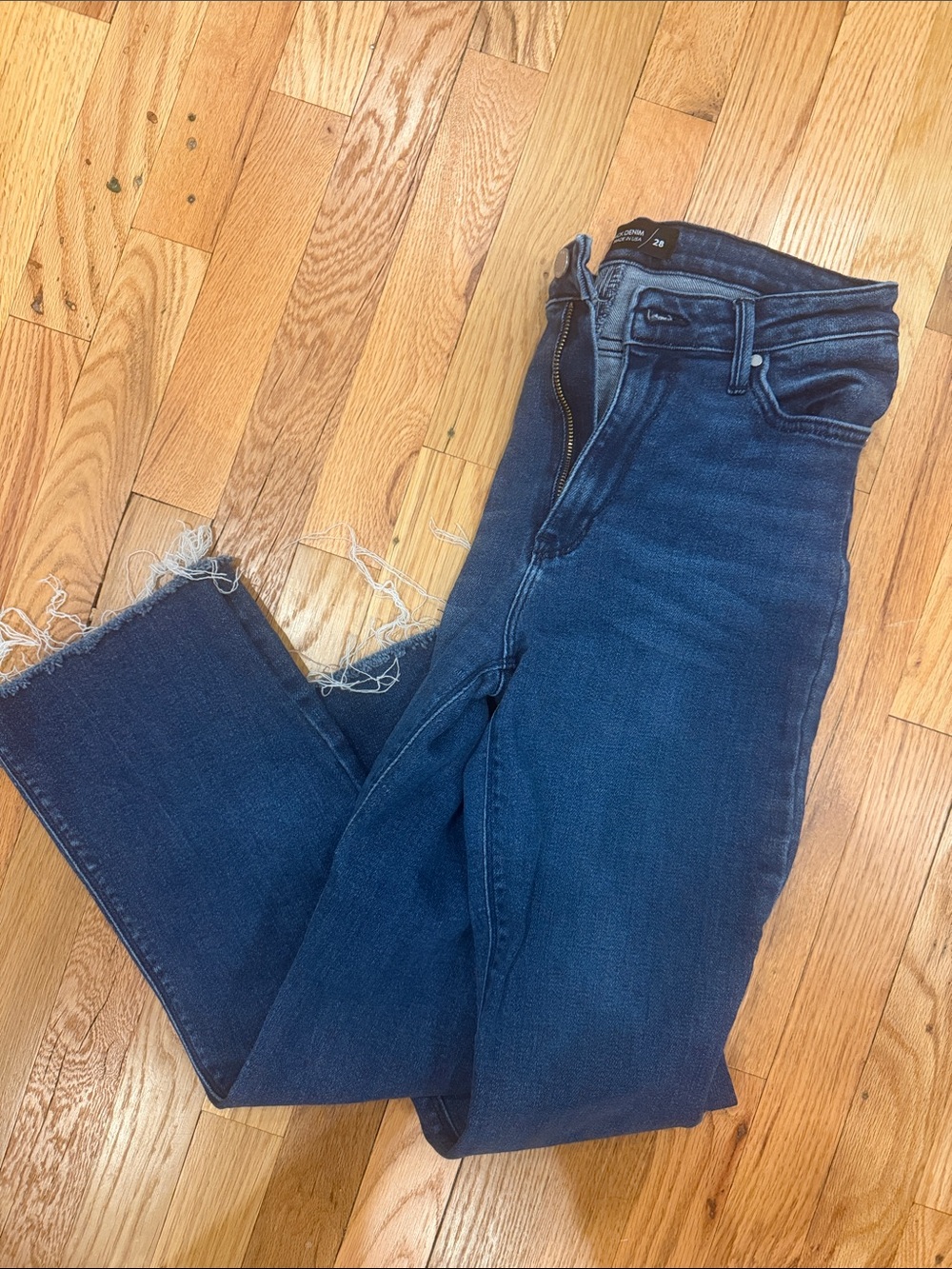 Just Black Dark Blue High-Rise Cropped Jeans with Frayed Hem